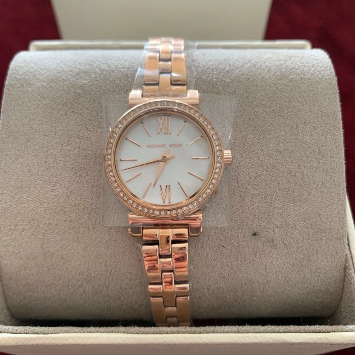 Aggregate 154+ michael kors watch belt best vietkidsiq.edu.vn