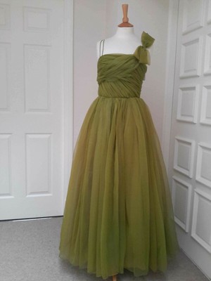 pea green dress