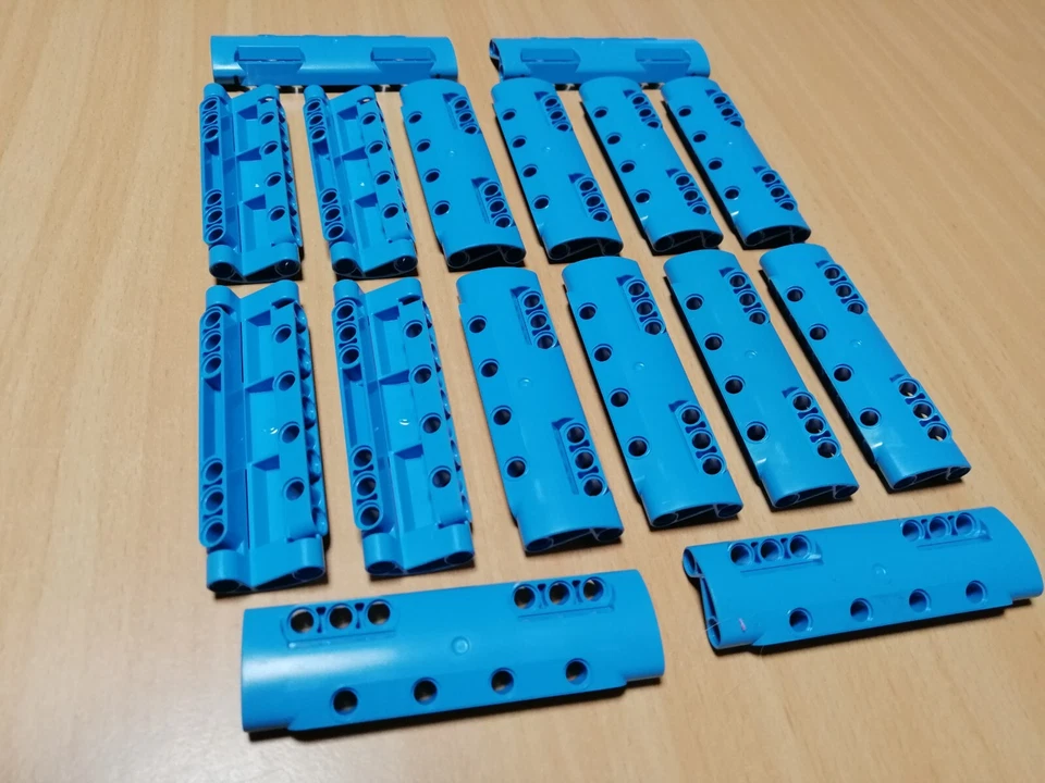 LEGO Technic Paneele Panels Verkleidungen azur blau/ Technik Konvolut - Bild 4 von 4