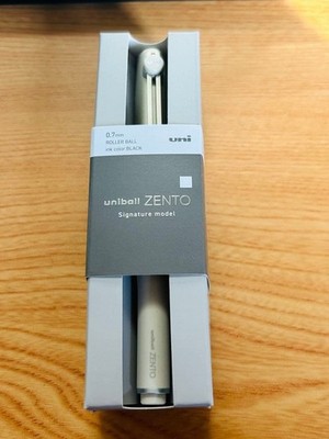 Mitsubishi Uni-ball Champagne Gold ZENTO Signature Model 0.7mm Ballpoint Pen