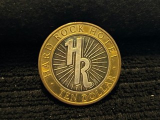 HARD ROCK HOTEL & CASINO $ 10 SILVER GAMING TOKEN F01