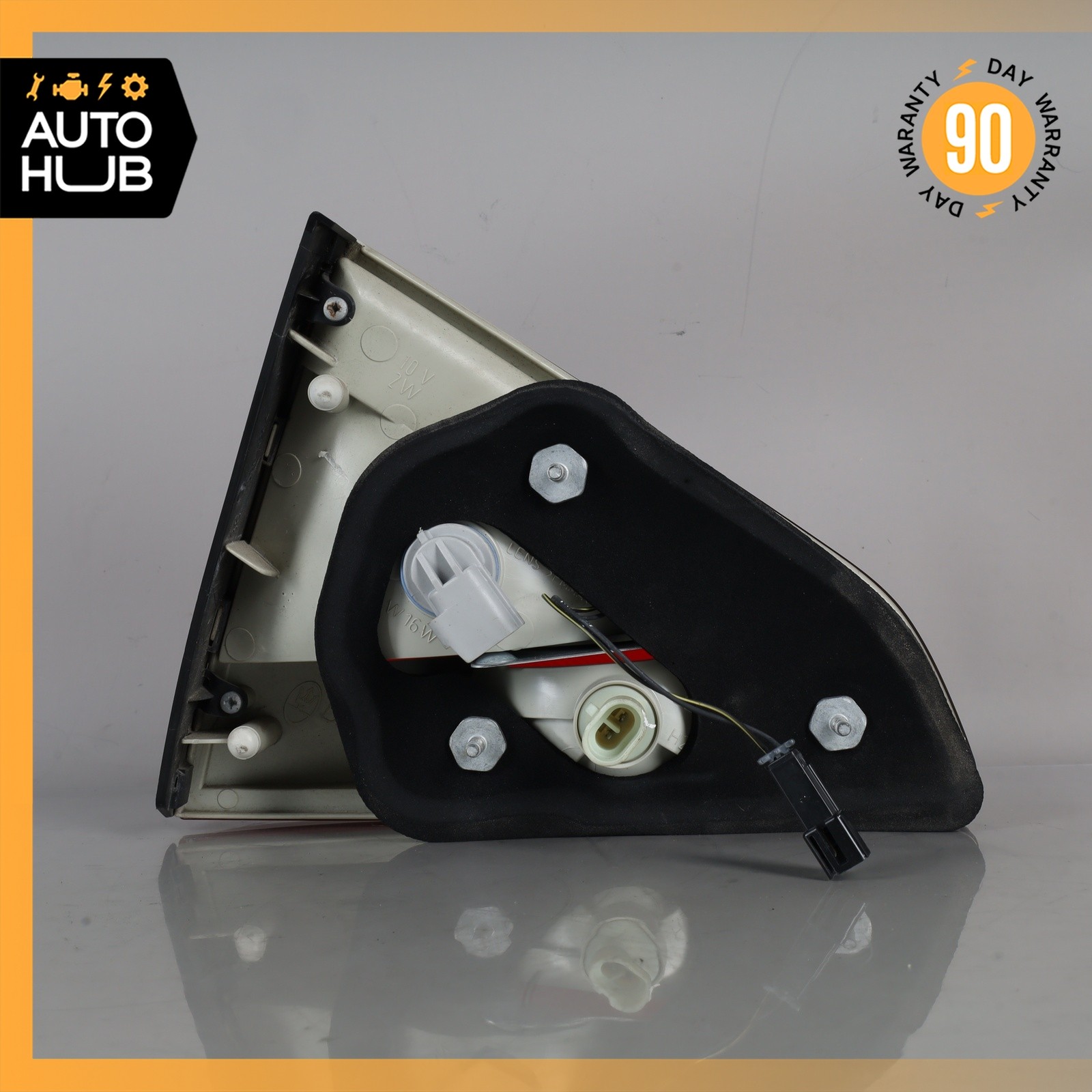 Maserati GranTurismo 2013-2019 Right Inner Tail light P/N 285757
