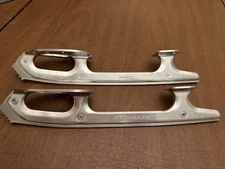 Matrix Supreme Figure Skating Blades - size 9 3/4 Jackson