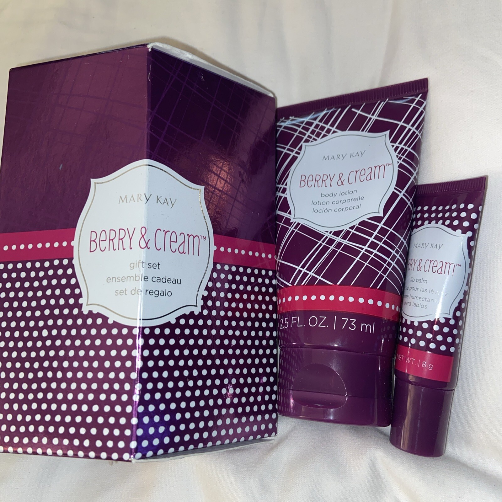 MaryKay BERRY & CREAM Body Lotion and Lip Balm Gift Set (NIB)