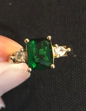 Vintage Style Green Gemstone And White Gems Ring 18K Gold Plated