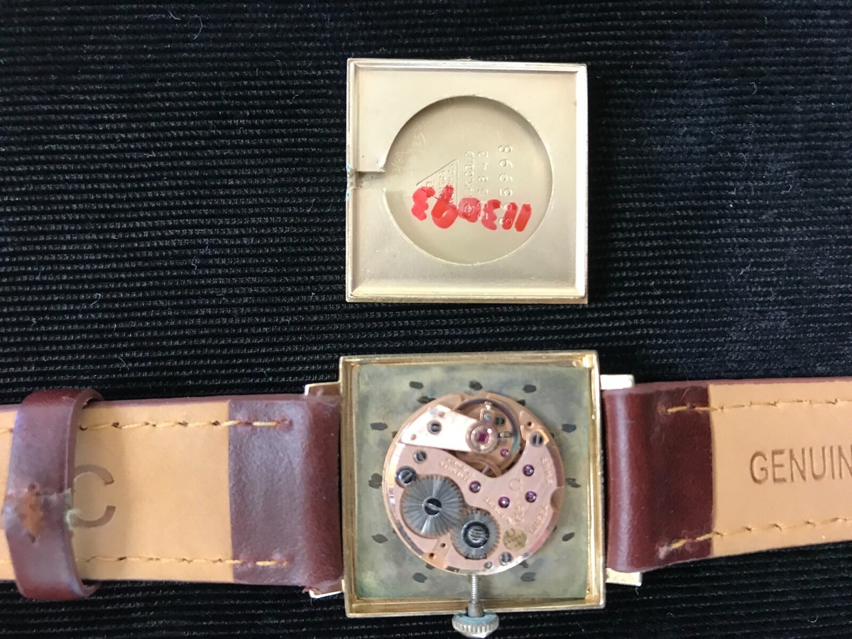 Vintage Men's Omega 14k Gold Hand Wind Cal 625 Square Watch Vintage Men's Omega 14k Gold Hand Wind Cal 625 Square Watch