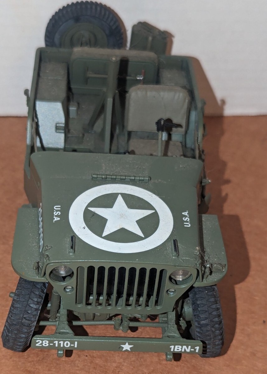 ジェリ缶 /Jeep 背面 クライスラー 燃料タンク 装飾用 ビンテージ オブジェ 飾り US ARMY ミリタリー ジープ　2個セット Vintage Original USMC DOT-5L Green Jerry Can Military Jeep Steel