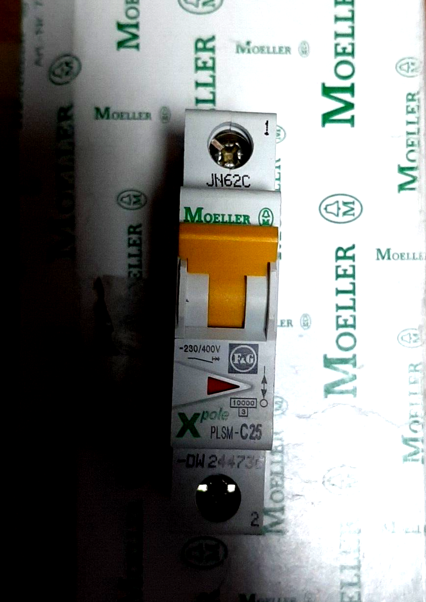 MOELLER 25 AMP CURVE C single pole MCB CIRCUIT BREAKER XPOLE PLSM-C25