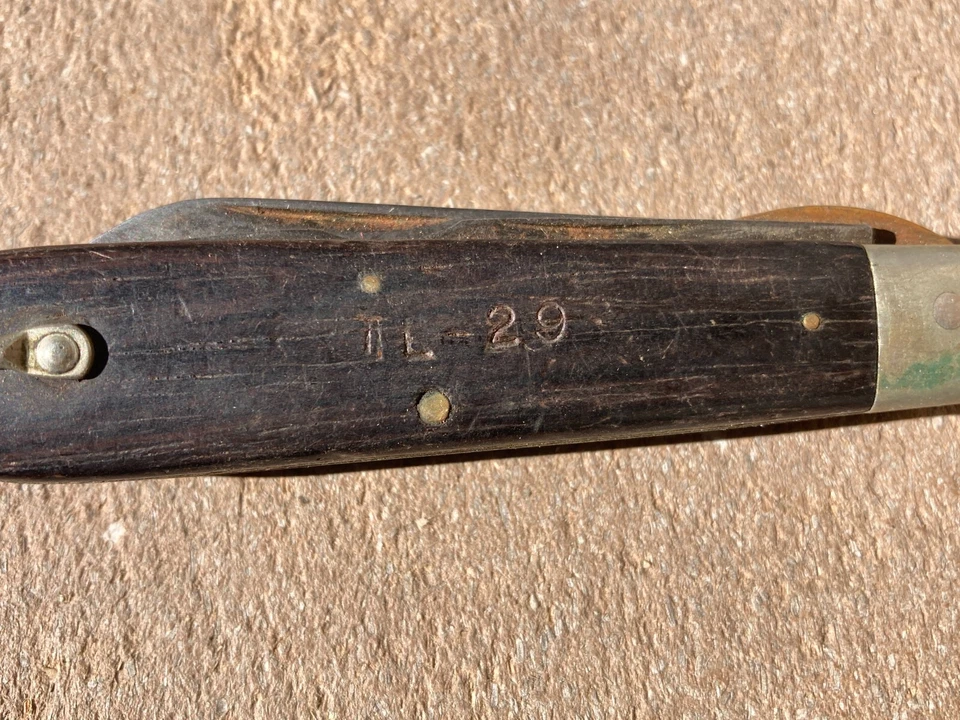 Vintage Camillus TL-29 Lineman/Electrician Pocket Knife New York  - Image 2 of 4