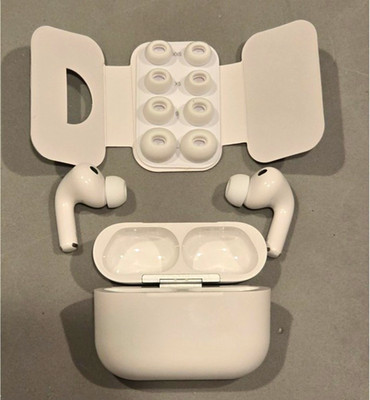 New Sealed Box AirPods Pro 3 White In-Ear Bluetooth Earbuds w/ Charging Case NIB