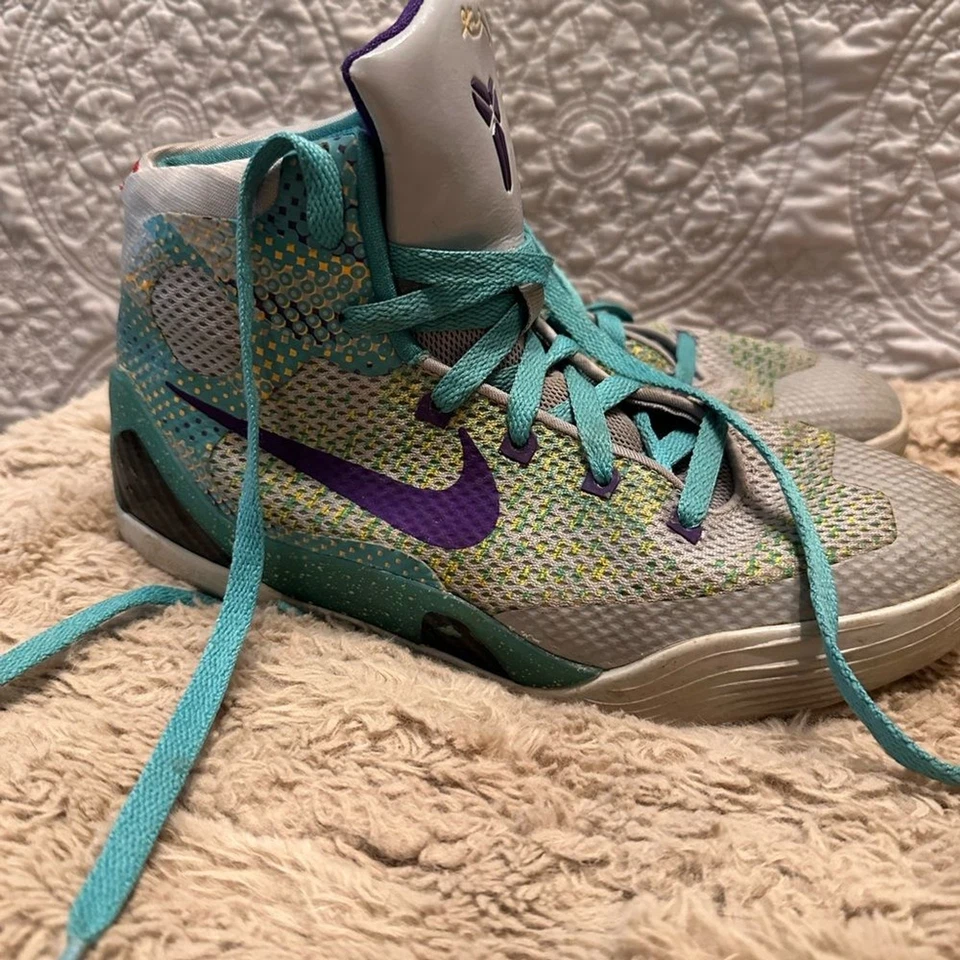 Nike Kobe 9 Elite GS Hero Pack Zapatos Talla 6.5 Juvenil Foto 2 de 4