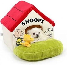 Snoopy Dog House Red Roof House with Garden Small Dog Cat Pet Paradise Woodstock