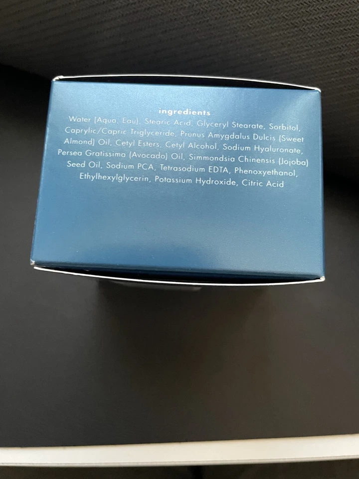 Bioelements Absolute Moisture легкий увлажняющий крем для комбинированной кожи 2,5 унц - Изображение 4 из 4