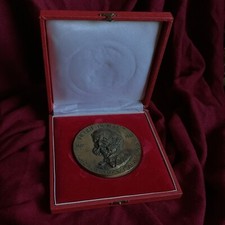 Red Cross War Aid Health Care Henry Dunant Nobel Peace Award Bronze Medal Plaque