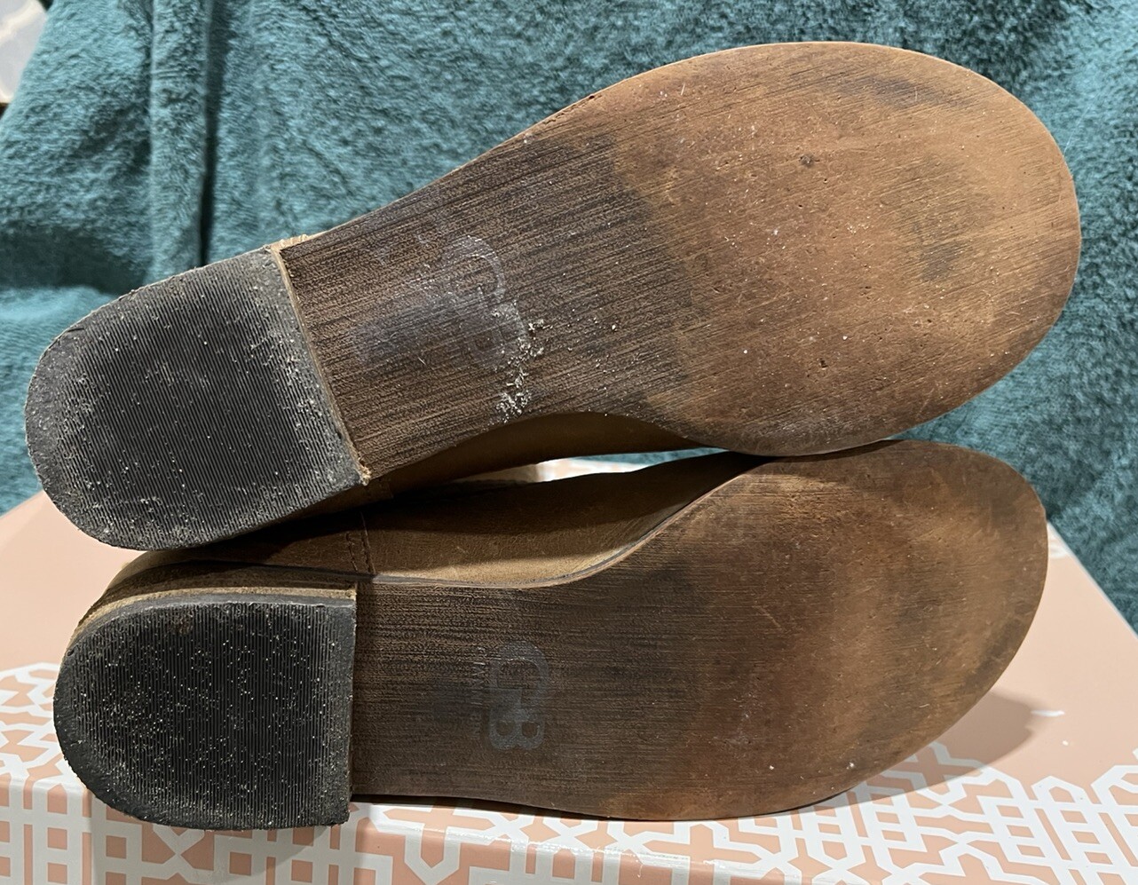 Gianni Bini Size 7.5 Ride On Motorcycle Boots Gingerbread Color Leather W/ Box