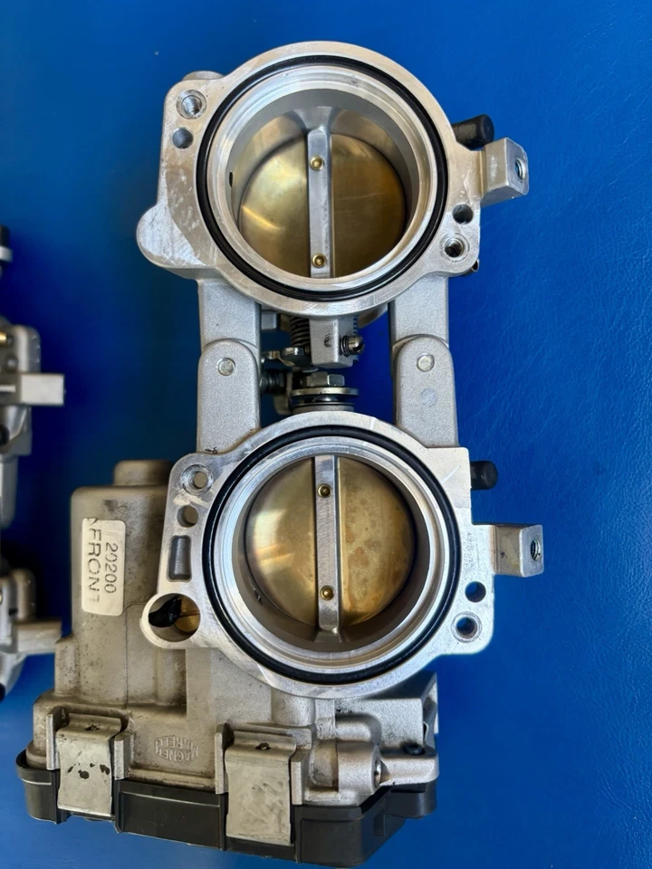 Carrocerías de acelerador Aprilia RSV4 RR 16 2015-2016 carrocería desnuda Foto 4 de 4