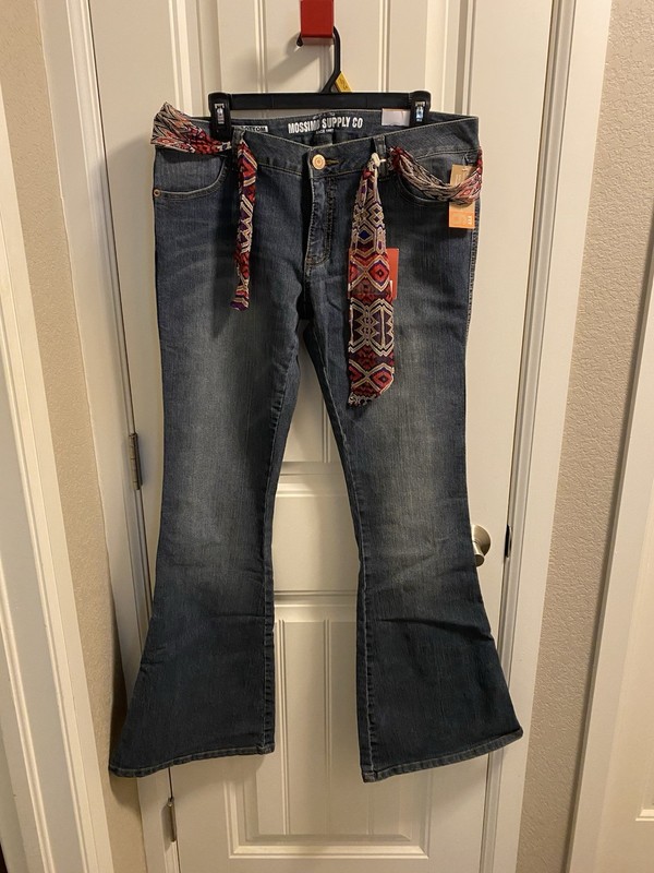 NWT Mossimo Supply Co Jeans 15 Juniors Bell Bottom Flare Leg Stretch Blue Denim 