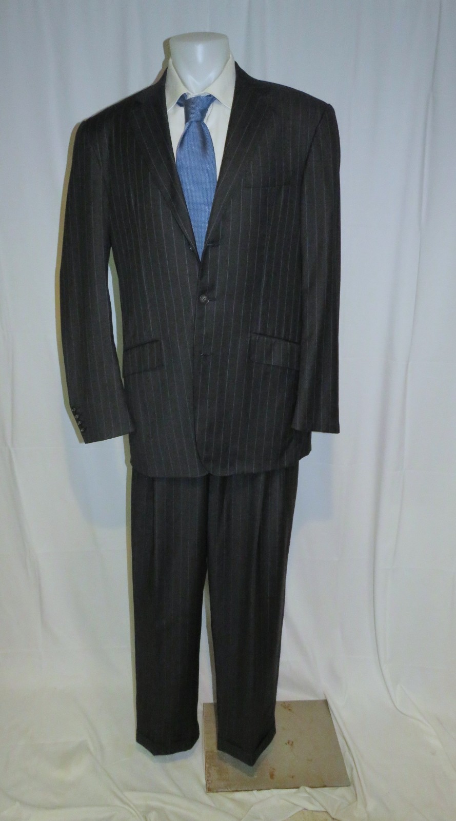 Raphael Wardrobe Design Bespoke Gray Striped Thre… - image 1