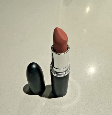 MAC MATTE / SATIN  LIPSTICK/LIP BALM/ LIPGLASS  CHOOSE YOUR COLOR NIB AUTHENTIC