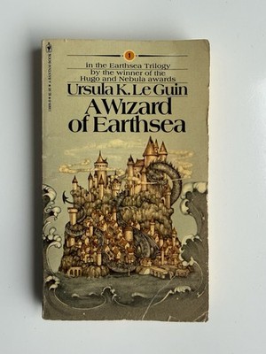 A Wizard of Earthsea Ursula K. Le Guin -Vintage Paperback Fantasy