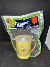 Vintage Tommee Tippee Sippy Cup Trainer Cup - Yellow - NOS NIP