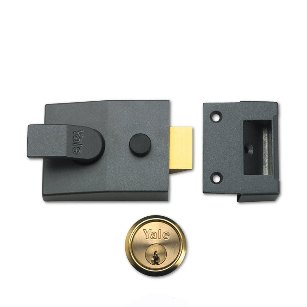 Yale Locks 89DMGPB Deadlock Nightlatch DMG Brass Cylinder 60mm Backset Box 13090₽