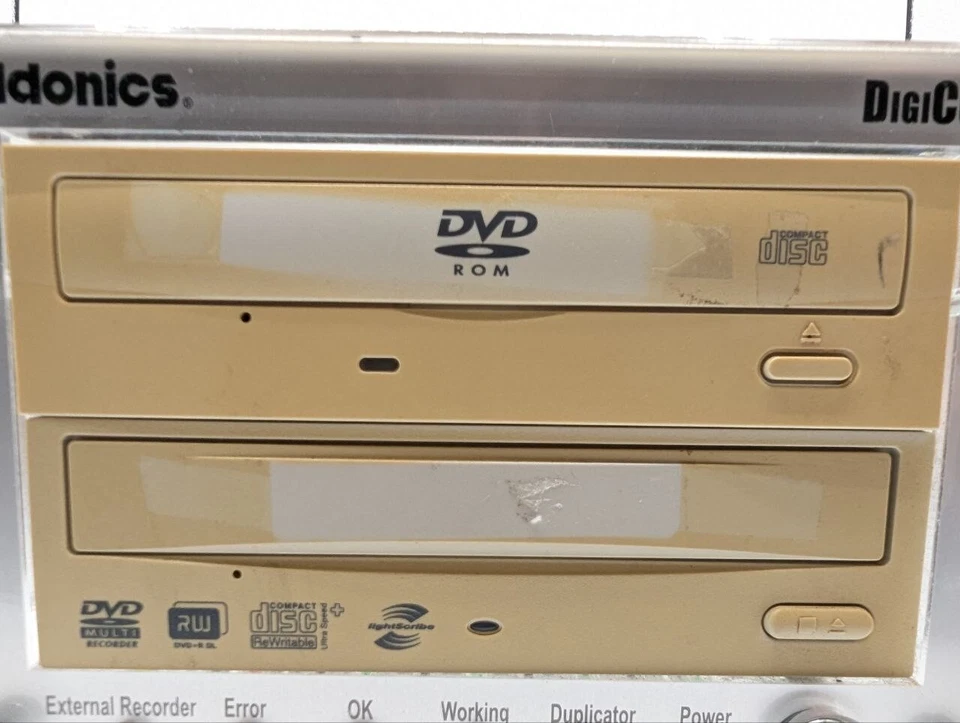 Addonics DigiCopier AEDVDCOPMD16 Duplicator 52x Burner Standalone Unit - ST50 - Image 3 of 4