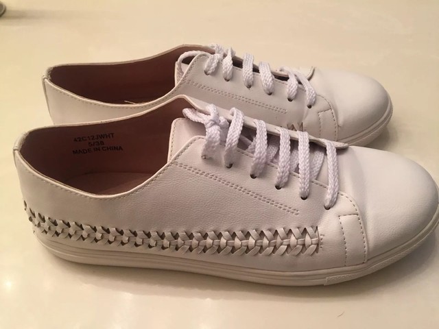 leather top tennis shoes