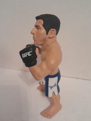 Zuffa UFC Round 5 Kenny Florian MMA Figurine - Picture 3 of 5