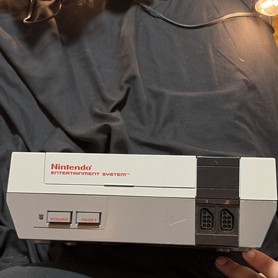 Nintendo Entertainment System NES Home Console Gray Composite RCA