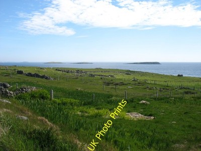 Foto 12x8 Land bei Isbister Nisthouse\/HU5864 auf See, von links nach rechts, um 2016