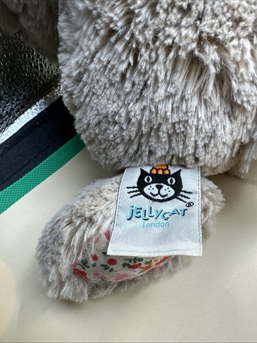 #N38- Jellycat Small Blossom Bea Beige Bunny Plush RETIRED Authentic U.S. Seller - Picture 3 of 7