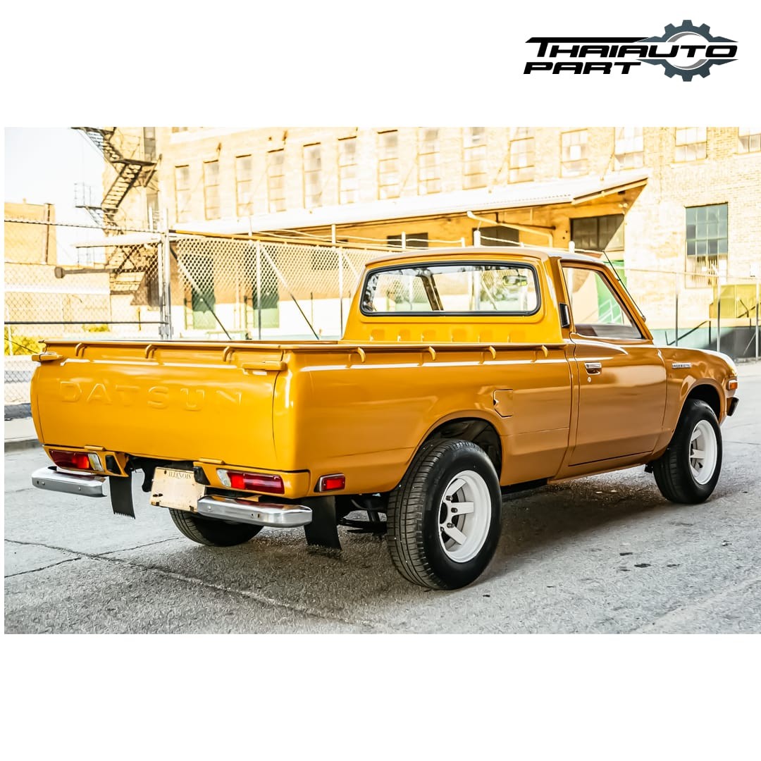 Fit Nissan Datsun 620 1600 Pickup 1972-1979 Pair LR Set Tail