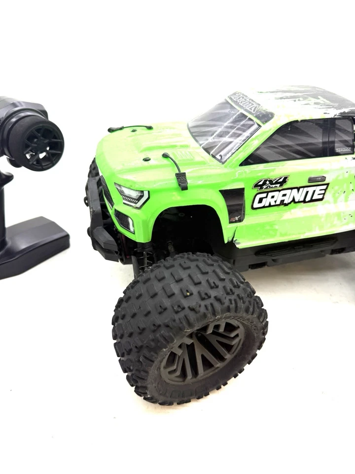 Arrma Granite RC Truck 1/10 4x4 BLX 3S Brushless RTR Green/ Black - Image 2 of 4