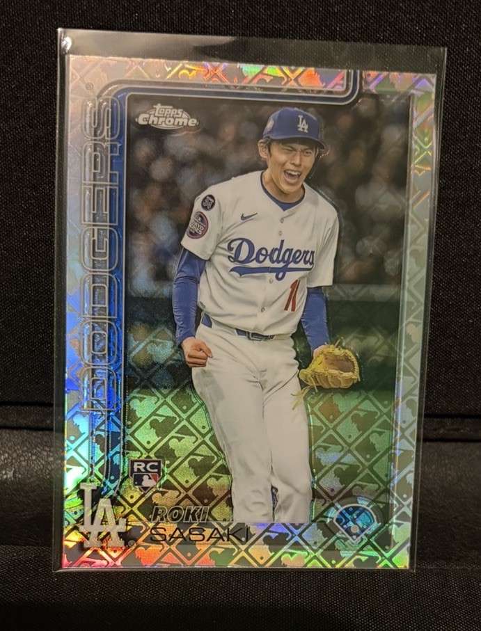 2025 Topps Chrome Logofractor Roki Sasaki #217 Image Variation SSP RC Dodgers
