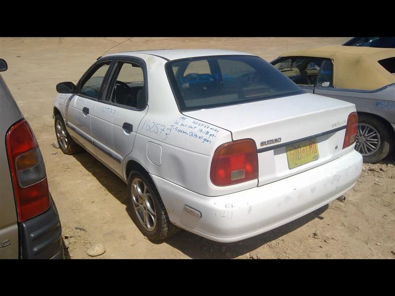 Conjunto de faros izquierdos usados se adapta a: 1999 Suzuki Esteem izquierdo grado A Foto 4 de 4