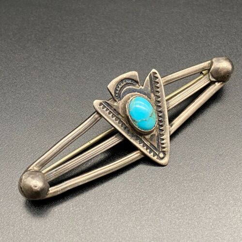 Vintage Navajo Turquoise Arrow Hand Stamped Silver Pin Brooch - Afbeelding 1 van 18