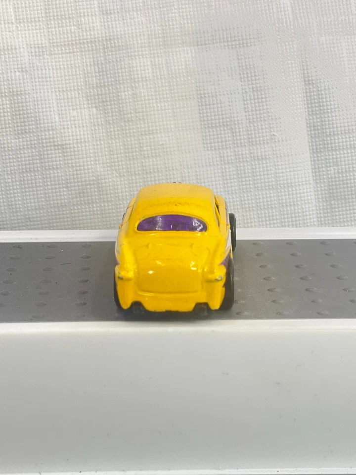 Hot Wheels HW City Works Shoe Box Yellow Die Cast - Image 3 of 4