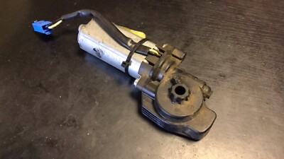 SITZVERSTELLMOTOR SEITE VORNE LINKS MERCEDES W203642 BJ 2000