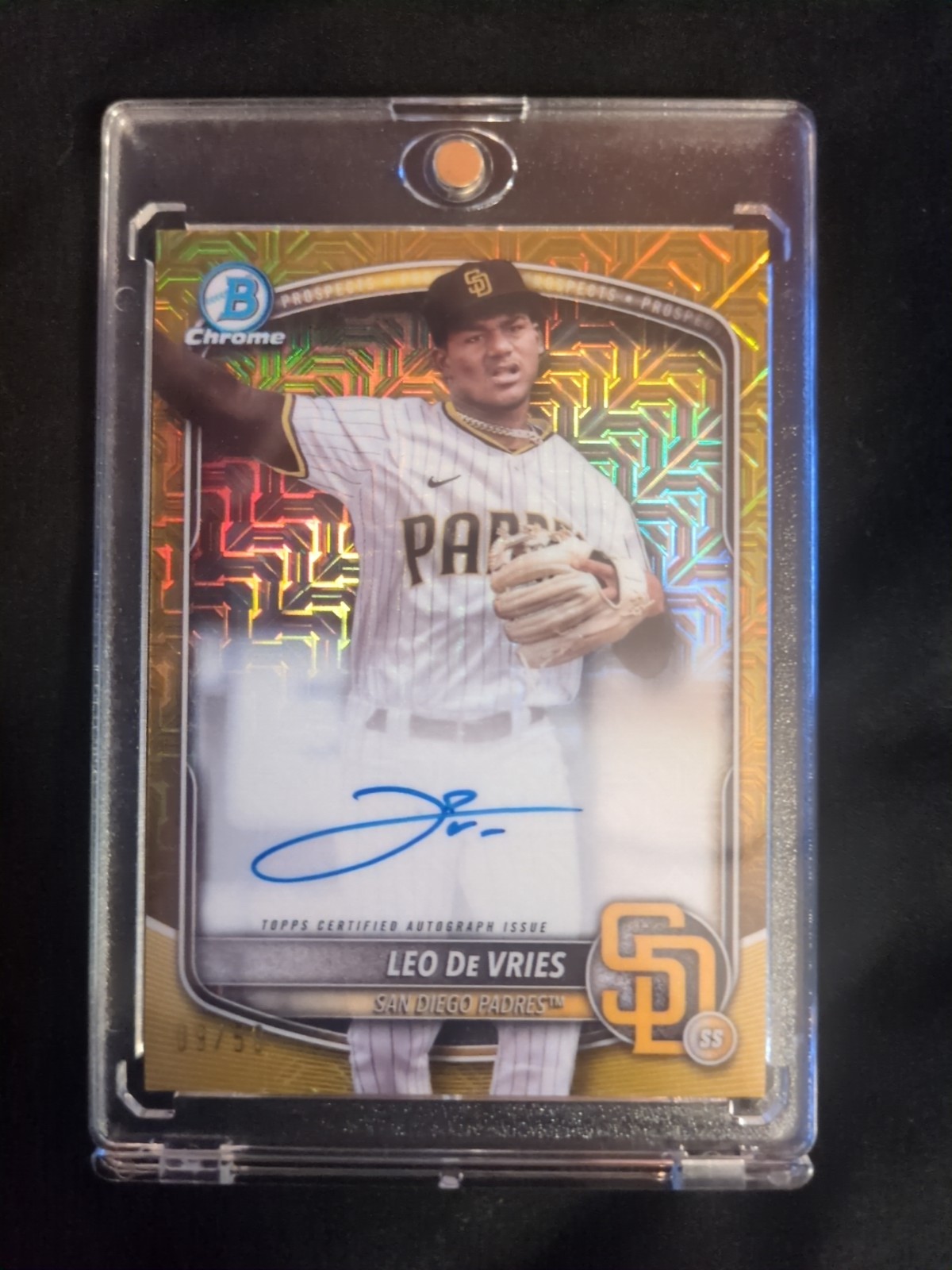 2025 Bowman - Chrome Prospect - Auto Leo De Vries #BMA-LD Gold Mojo 09/50