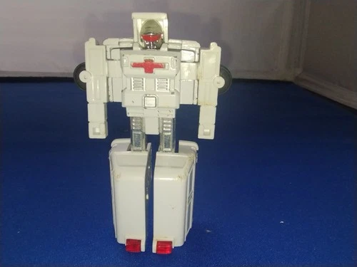 Rest-Q Ambulance Transformer MR15 Gobots 1983 Bandai Tonka Vintage Action Figure