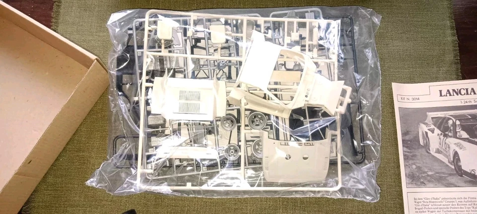 Kit di Montaggio  1/24 - Immagine 2 di 4