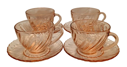 Vintage Arcoroc Rosaline Pink Swirl Coffee Tea Cups & Saucers France. Set of 4
