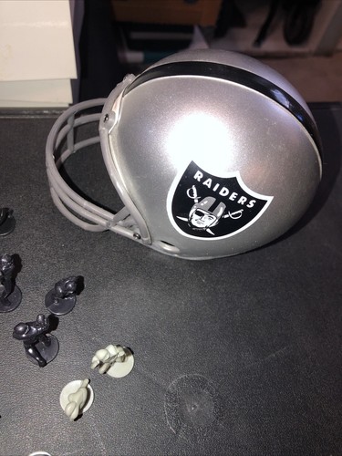 Riddell NFL Mini Helmet of Players NFL OAKLAND RAIDER 24 Men Office Desk Toy NEW - Picture 3 of 7