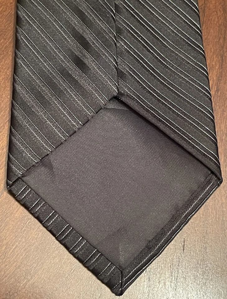 Галстук мужской Merona черный серебристый 97% шелк 3% металлик сделано в Китае - Изображение 2 из 4