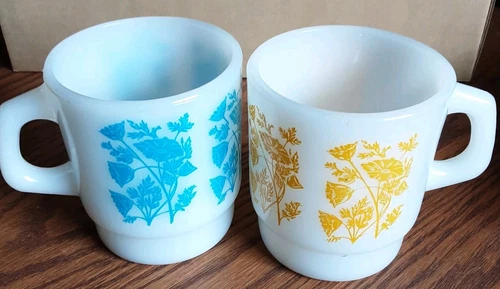 Fire King Anchor Hocking Vintage Milk Glass Stackable Mugs W/Flower Design.