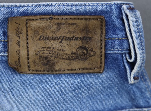 Pantalones de mezclilla ajustados de algodón Diesel Industries Thaver para hombre talla 32x32 (Sr 34x33) - Imagen 13 de 13