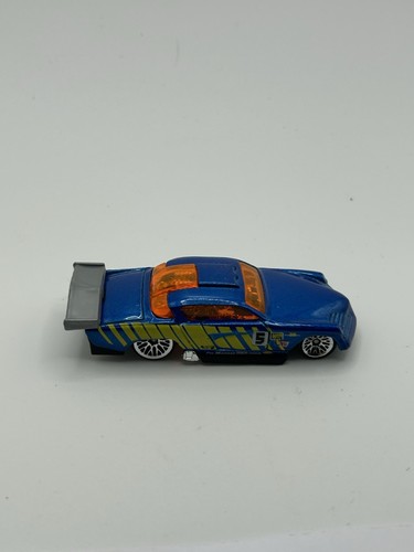 Hot Wheels 1999 1:64 Scale Blue Flake Mercedes SLK Die-Cast Car - Collector Edition #1025