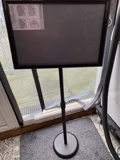 VEVOR Adjustable Pedestal Sign Holder, 11x17 Inch Round Base