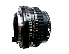 PENTAX - A SMC 50MM 1:1.7 SMC LENS TOYO OPTICS SKYLIGHT 49MM JAPAN - CLEAN